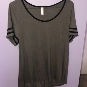 Lularoe classic t
